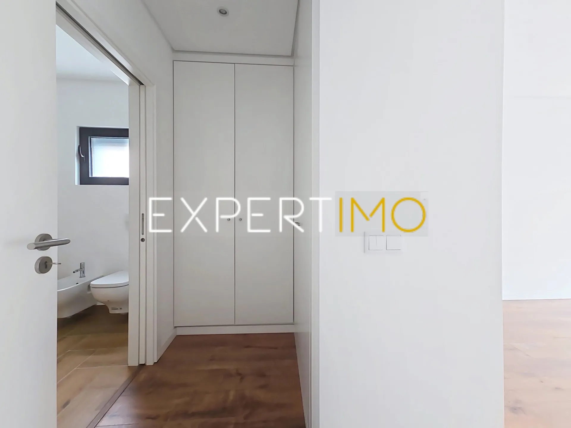 Quarto - Apartamento T3 NOVO com garagem, arrecadação e piscina (16)