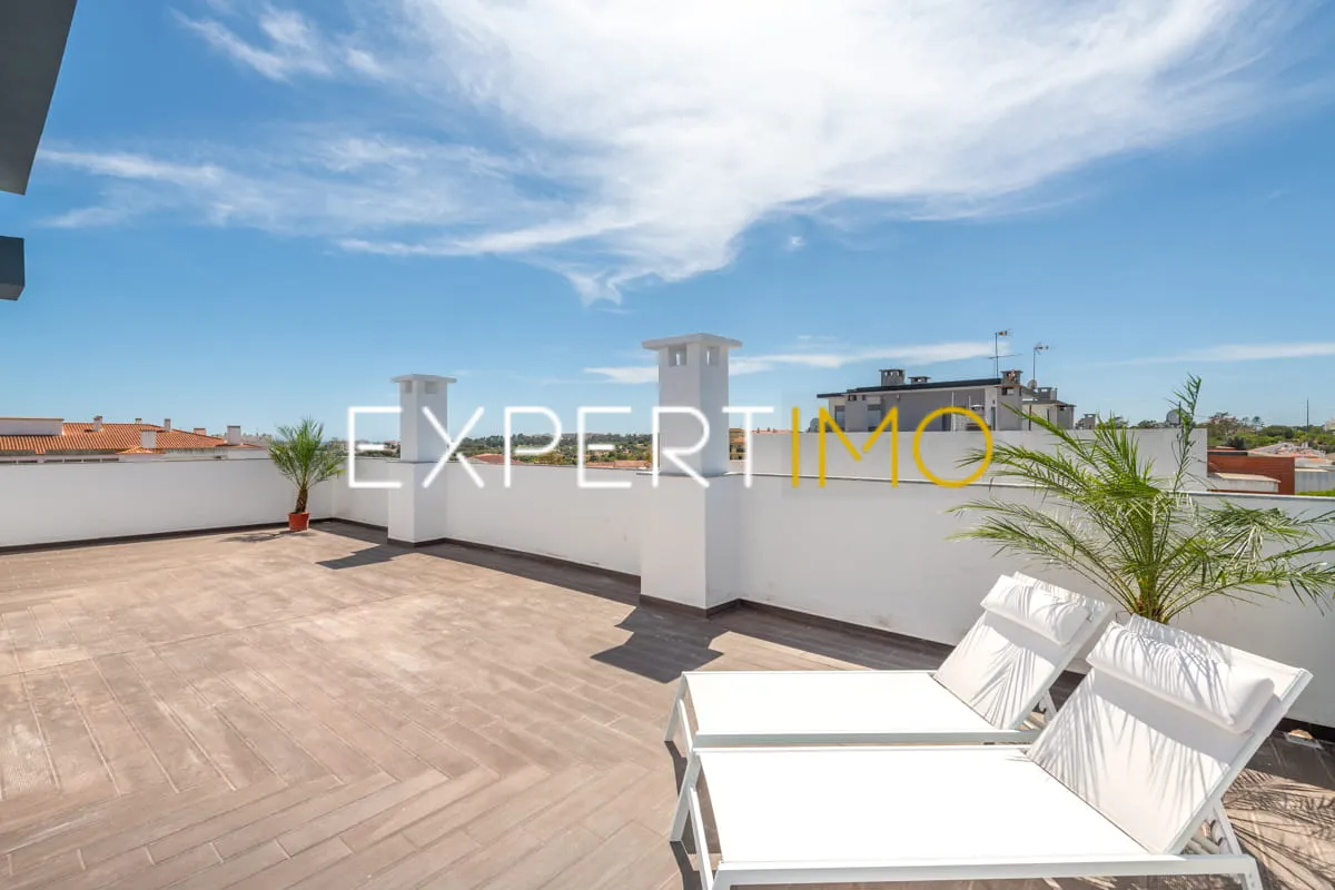 Piscina - Apartamento T3 NOVO com garagem, arrecadação e piscina (34)