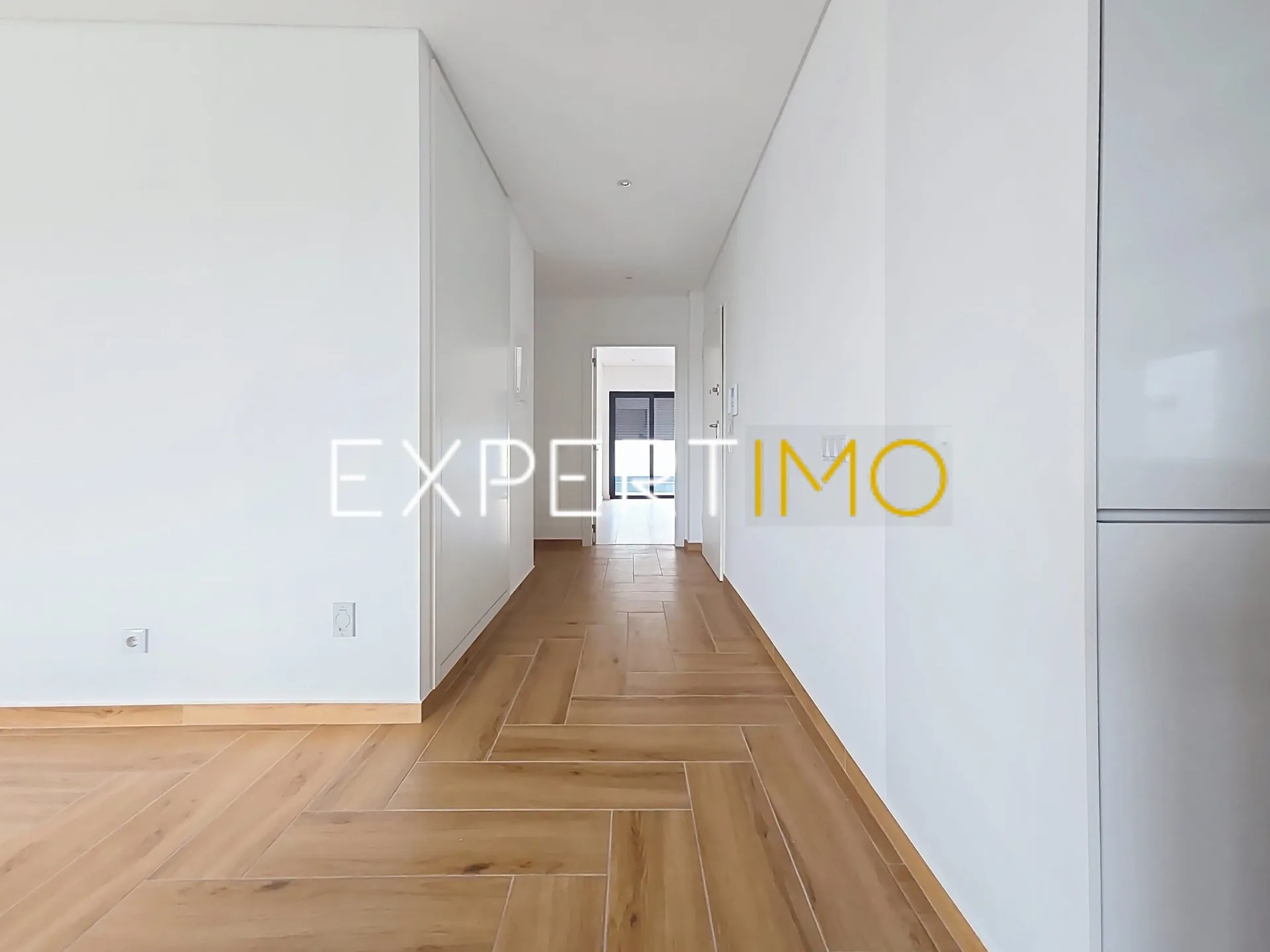 Sala de jantar - Apartamento T3 NOVO com garagem, arrecadação e piscina (6)