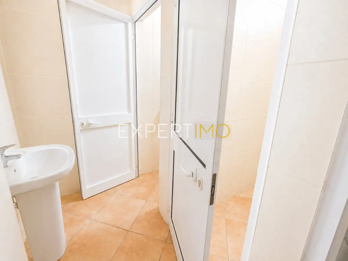  - Espaço comercial no centro de Vendas Novas (20)