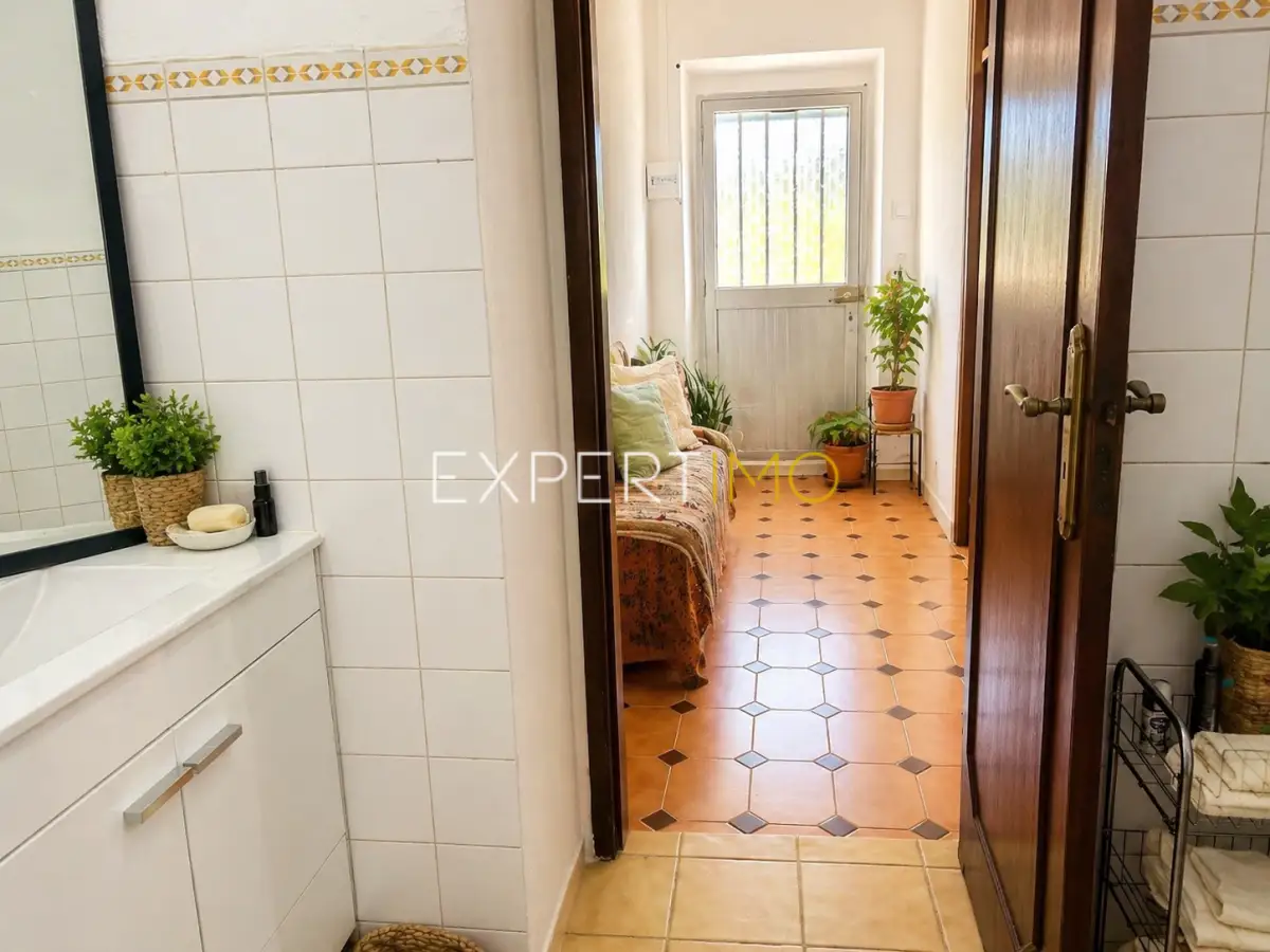 Hall de Entrada - Quinta com Casa Térrea T3, T1 e Terreno em Santa Catarina, Tavira (13)