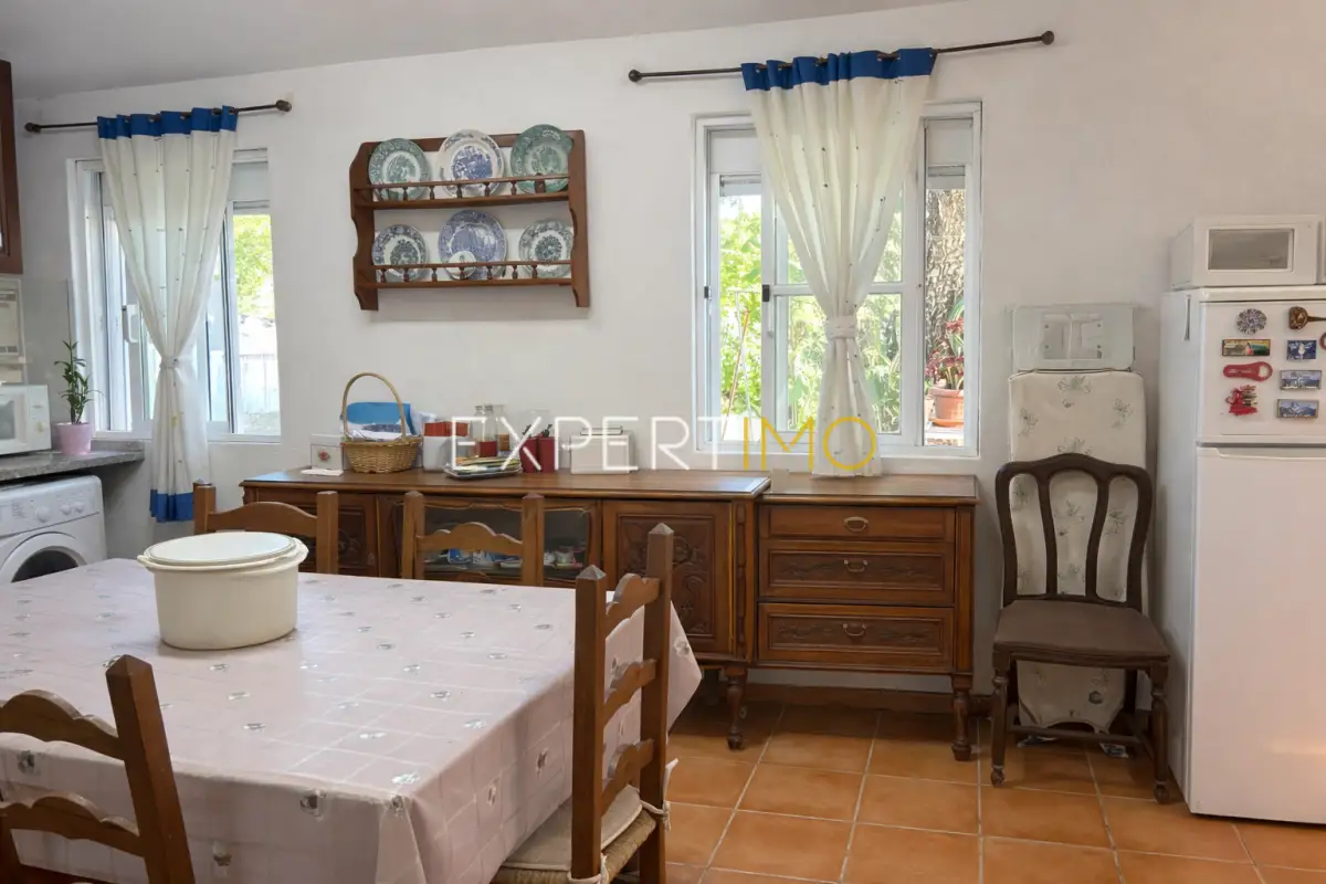Cozinha - Quinta com Casa Térrea T3, T1 e Terreno em Santa Catarina, Tavira (20)