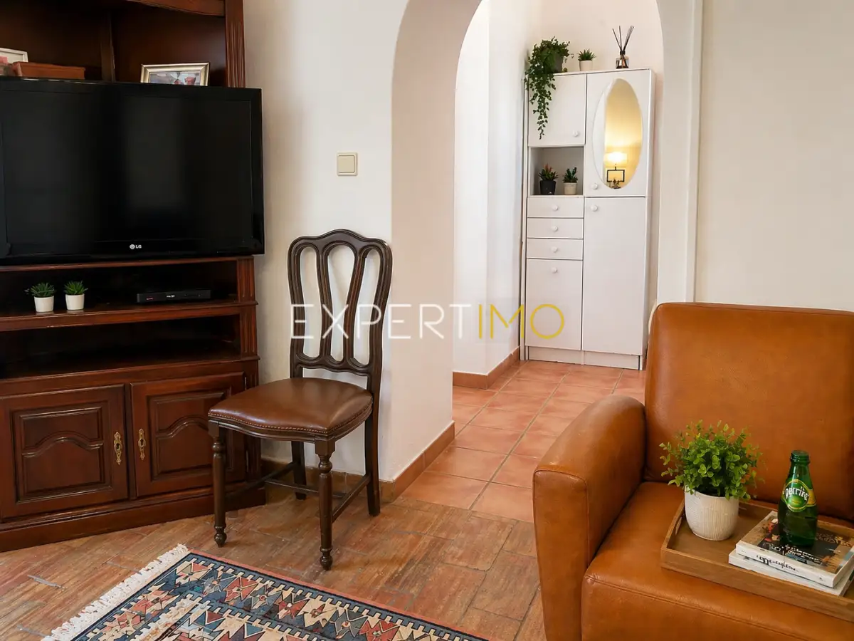 Sala de estar - Quinta com Casa Térrea T3, T1 e Terreno em Santa Catarina, Tavira (25)
