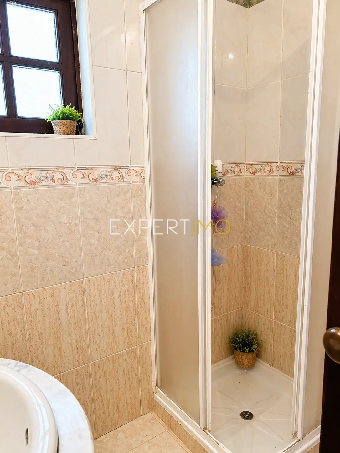 Casa de Banho - Quinta com Casa Térrea T3, T1 e Terreno em Santa Catarina, Tavira (28)