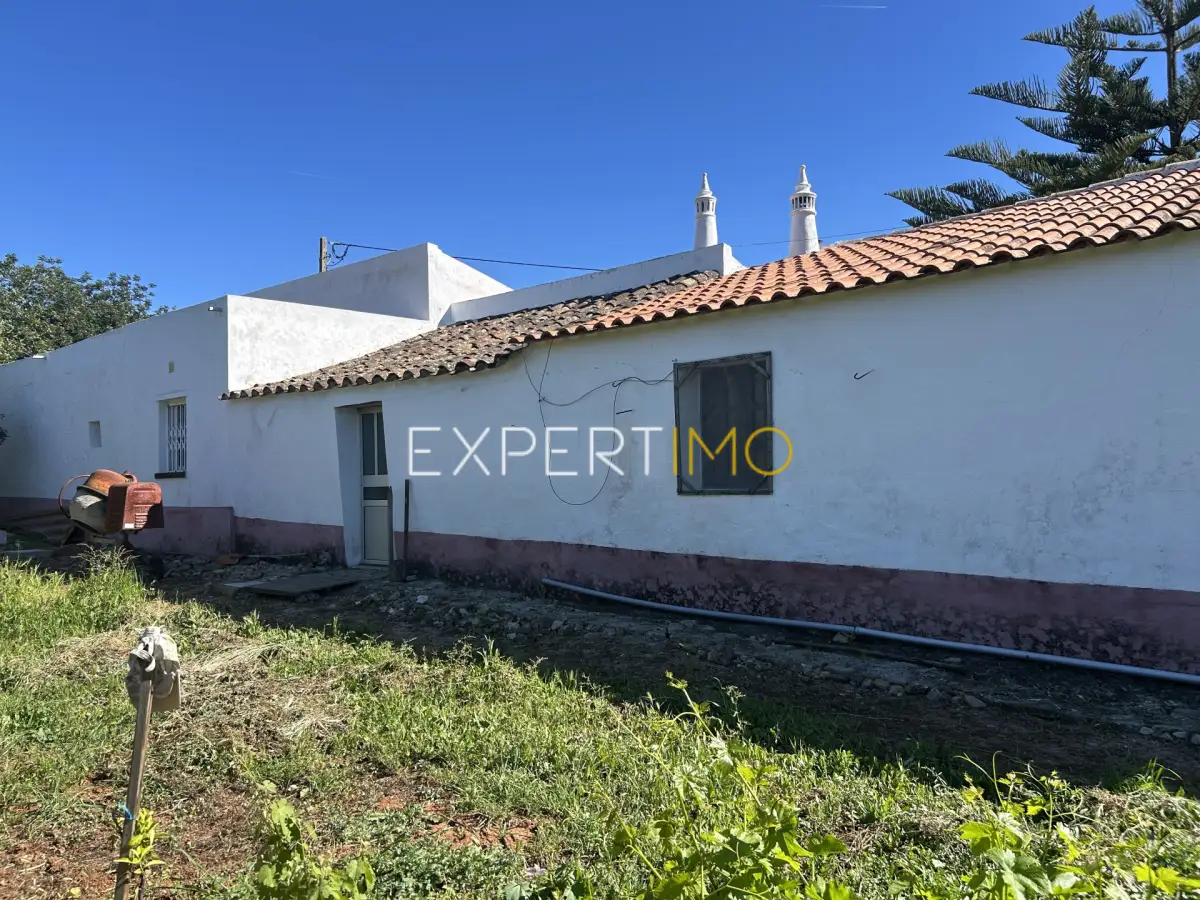 Fachada - Quinta com Casa Térrea T3, T1 e Terreno em Santa Catarina, Tavira (33)
