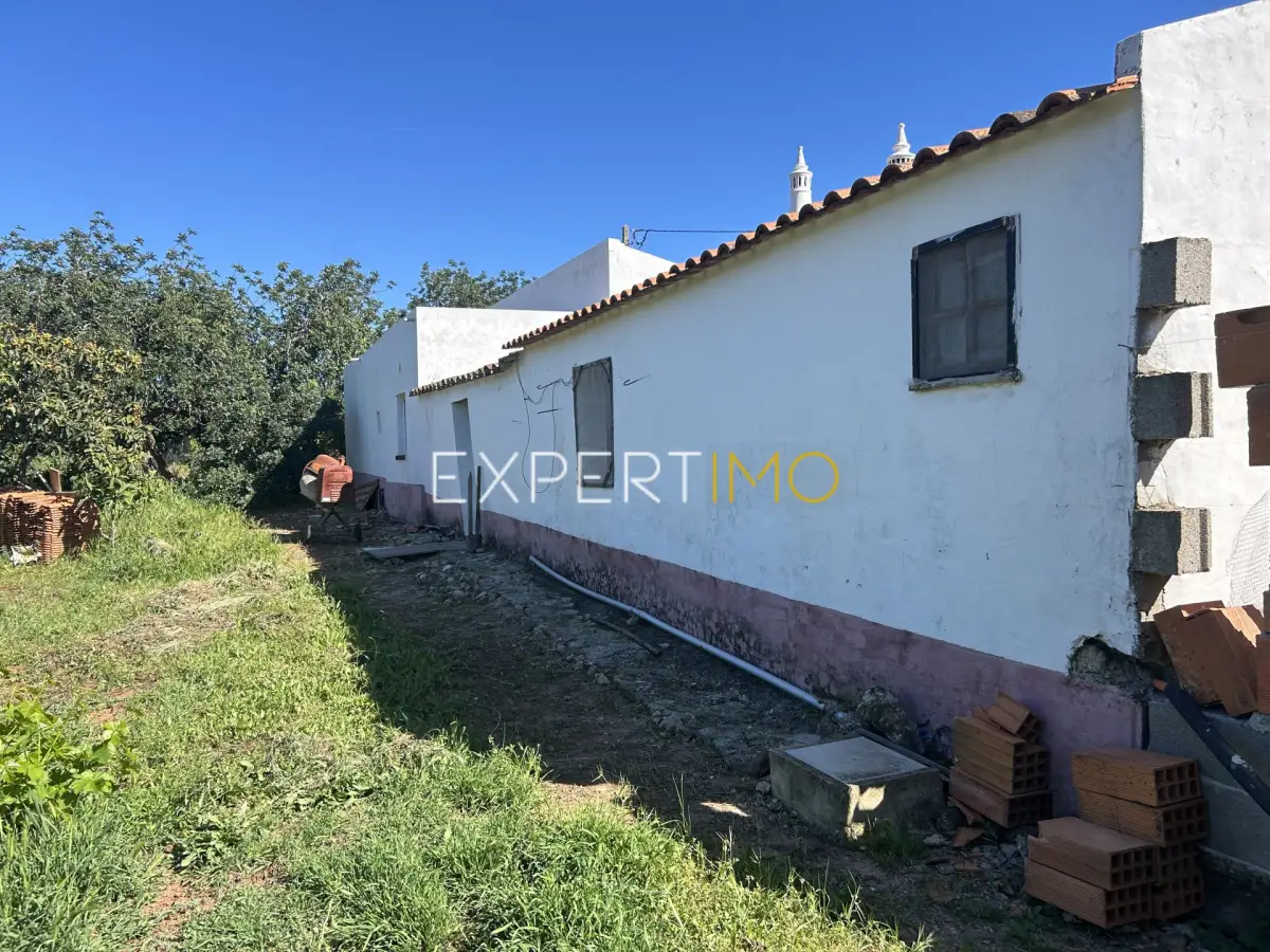 Fachada - Quinta com Casa Térrea T3, T1 e Terreno em Santa Catarina, Tavira (34)