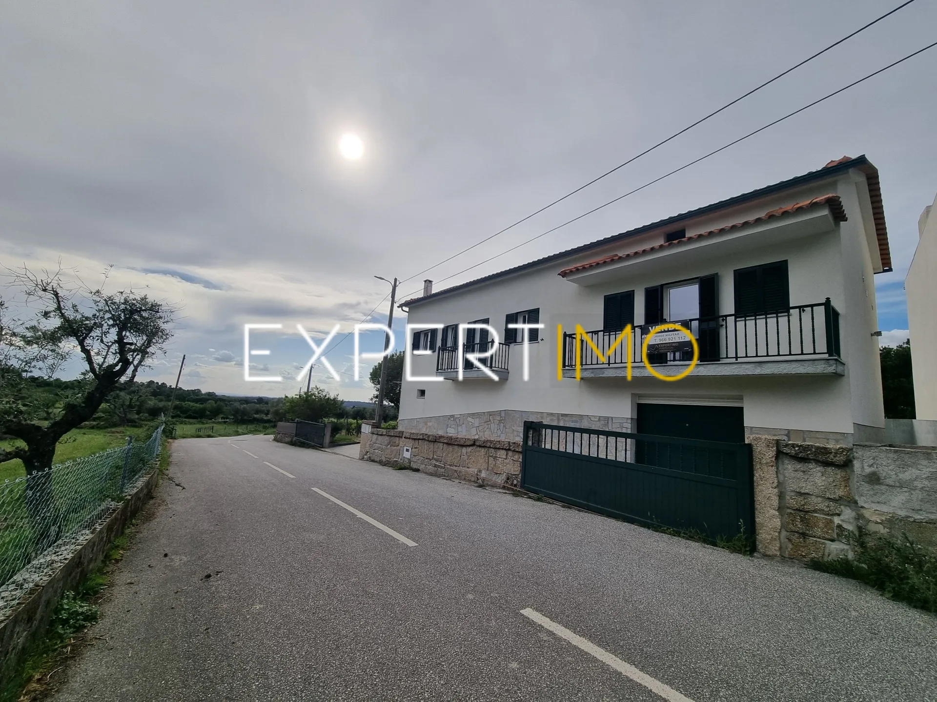 Fachada - Excelente moradia em Gouveia (32)
