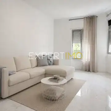 Three-bedroom apartment converted into a four-bedroom apartment for sale in Venteira, Amadora. - 1